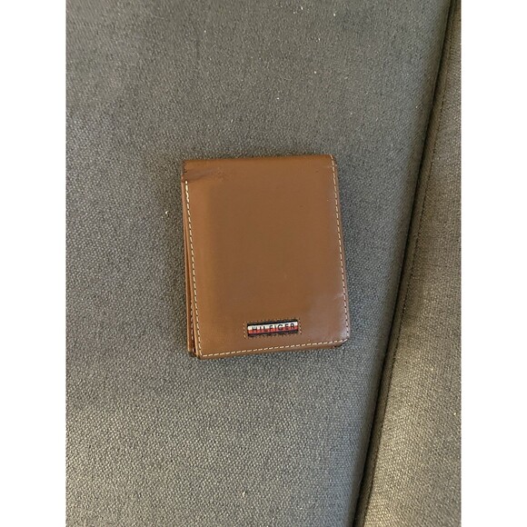 tommy hilfiger wallet mens Brown leather bifold - Picture 1 of 9